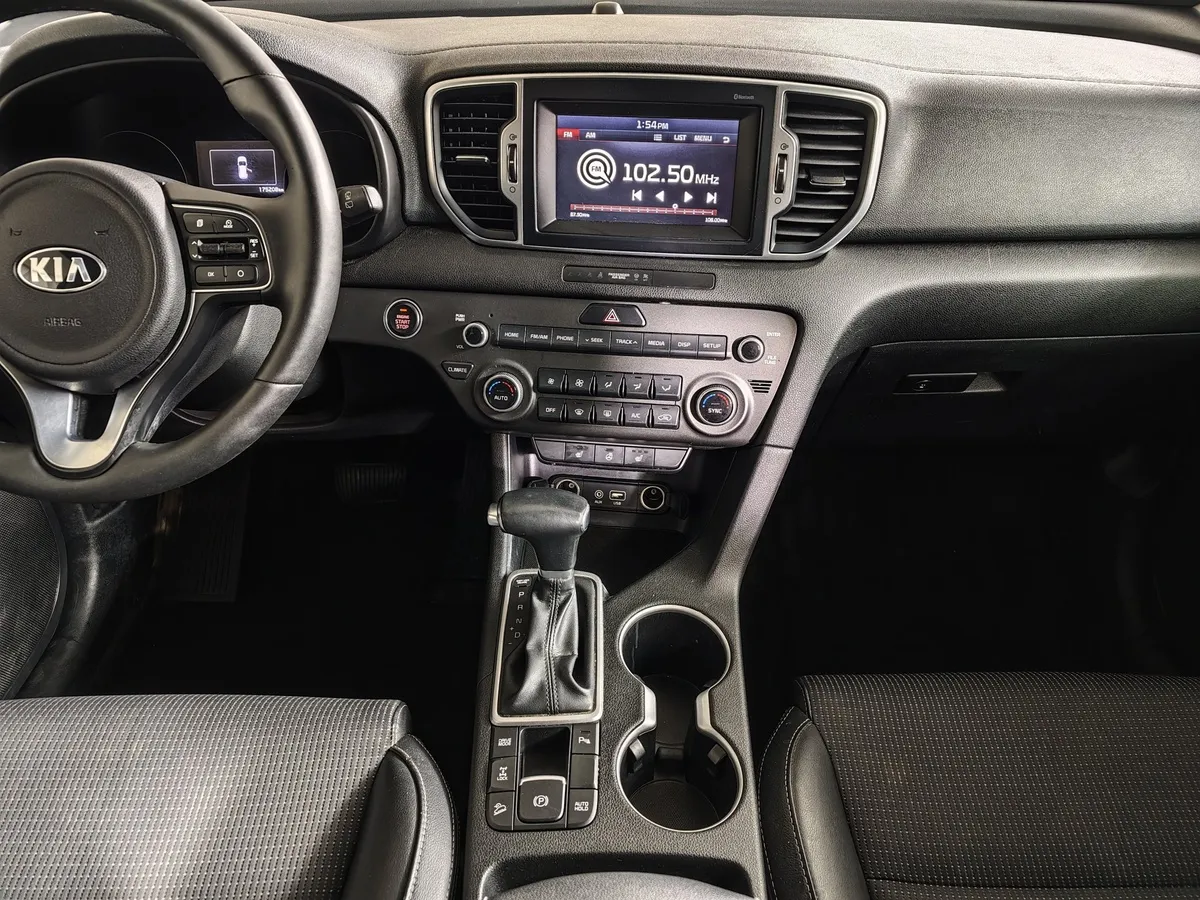 Kia Sportage 2.0 AT 4WD (150 л.с.) Prestige Серый в АВИЛОН. Слайд №15