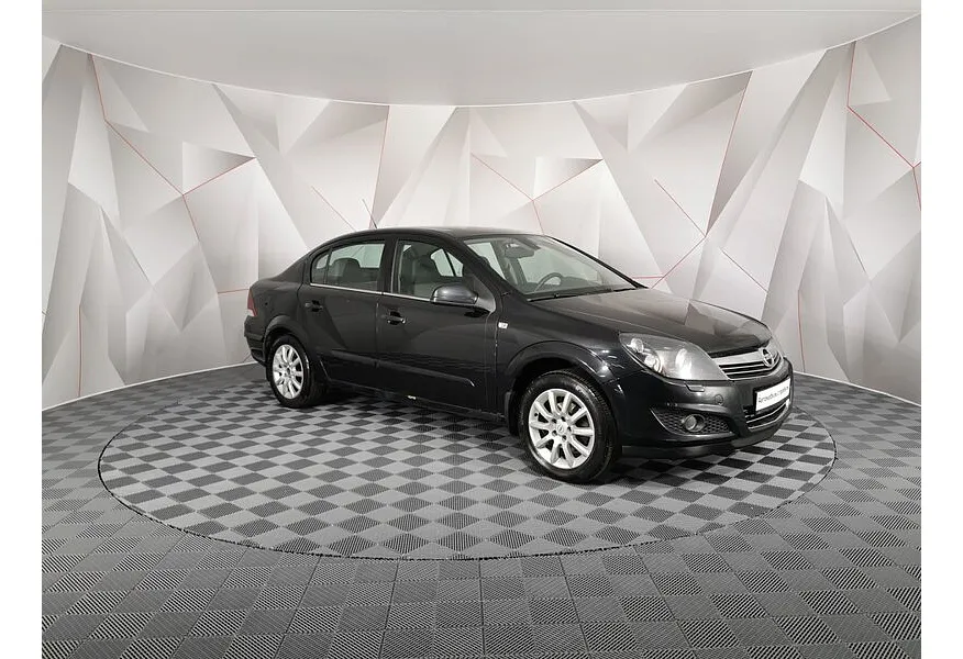АВИЛОН - Opel Astra 1.8 MT (140 л.с.) base Черный - slide 1