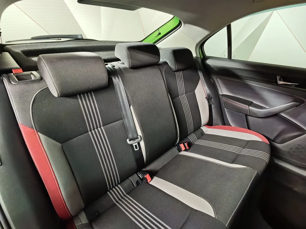 Skoda Rapid 1.4 TSI DSG (125 л.с.) Active Зеленый в АВИЛОН. Слайд №17
