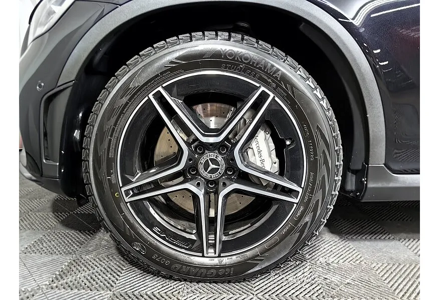 Mercedes-Benz GLC 300 9G-TRONIC 4MATIC (245 л.с.) Sport Черный в АВИЛОН. Слайд №9