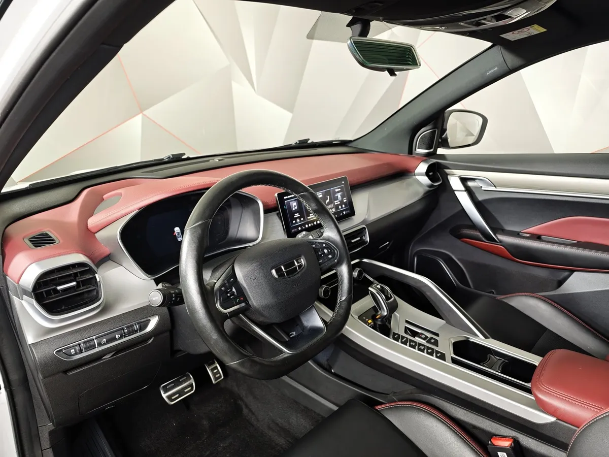 Geely Coolray 1.5T 7DCT 2WD (150 л.с.) Flagship Sport Белый в АВИЛОН. Слайд №19