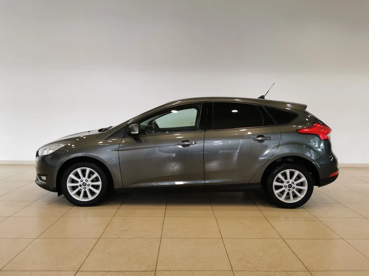 Ford Focus 1.6 Ti-VCT PowerShift (125 л.с.) SYNC Edition Серый в АВИЛОН. Слайд №5