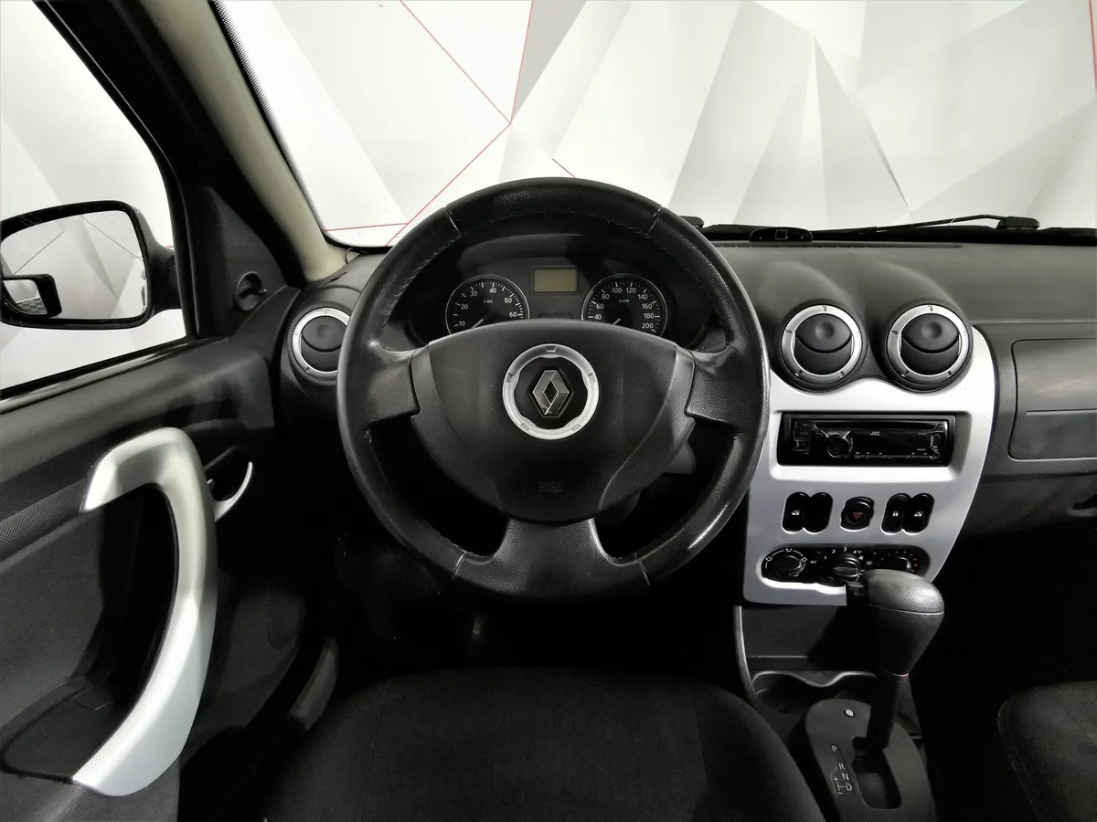 Renault Sandero 1.6 AT (103 л.с.) Stepway Красный в АВИЛОН. Слайд №18