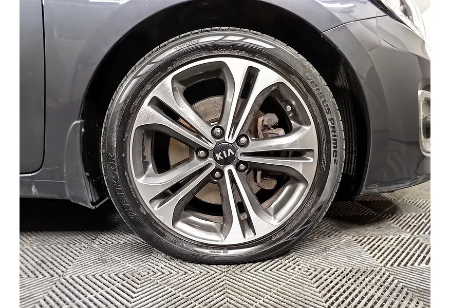 Kia Ceed 1.6 DCT (135 л.с.) Prestige Серый в АВИЛОН. Слайд №9