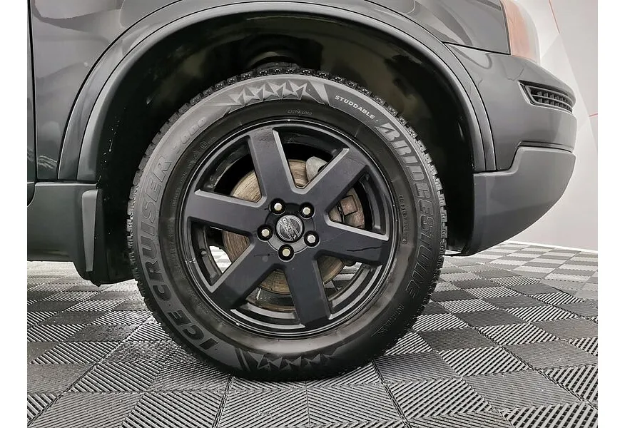 Volvo XC90 2.5 T5 Geartronic AWD (5 мест) (210 л.с.) Черный в АВИЛОН. Слайд №9