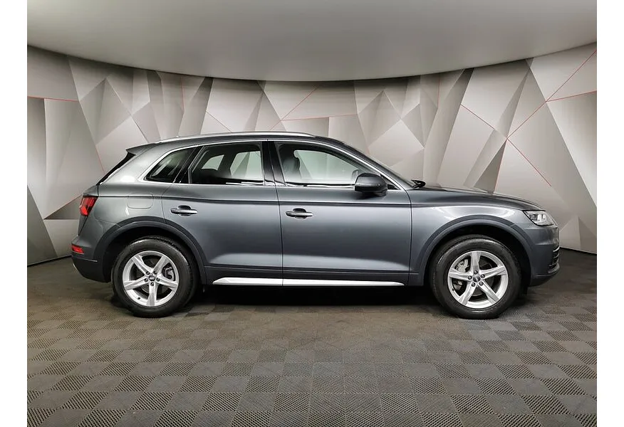 Audi Q5 2.0 TFSI S tronic quattro (249 л.с.) Серый в АВИЛОН. Слайд №6
