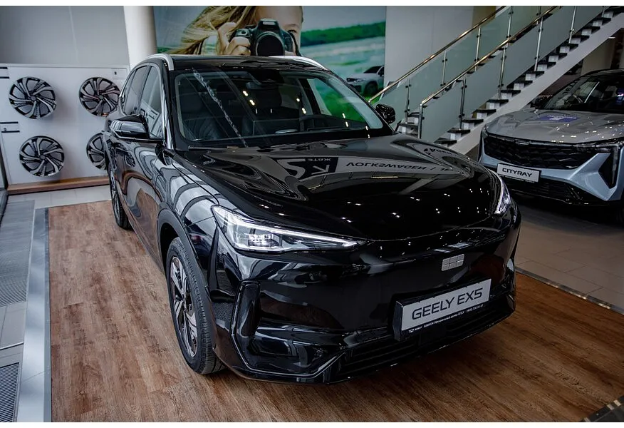Geely EX5 AT (218 л.с.) Max Черный в АВИЛОН. Слайд №2