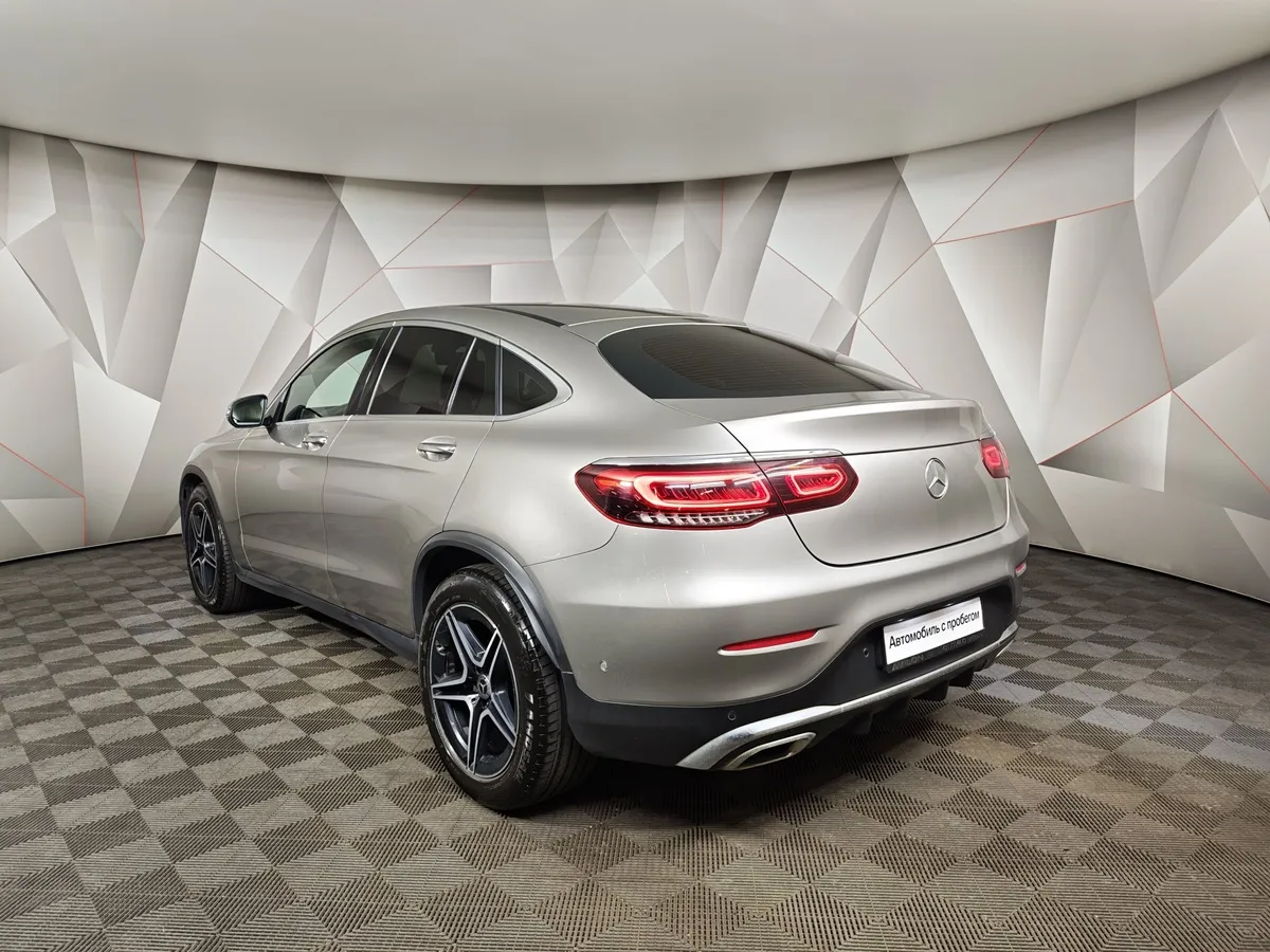 Mercedes-Benz GLC Купе 300 9G-TRONIC 4MATIC (249 л.с.) Sport Серебристый в АВИЛОН. Слайд №4