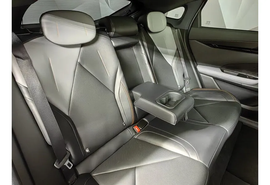 Changan UNI-V 1.5 AMT (181 л.с.) DLX Серый в АВИЛОН. Слайд №17