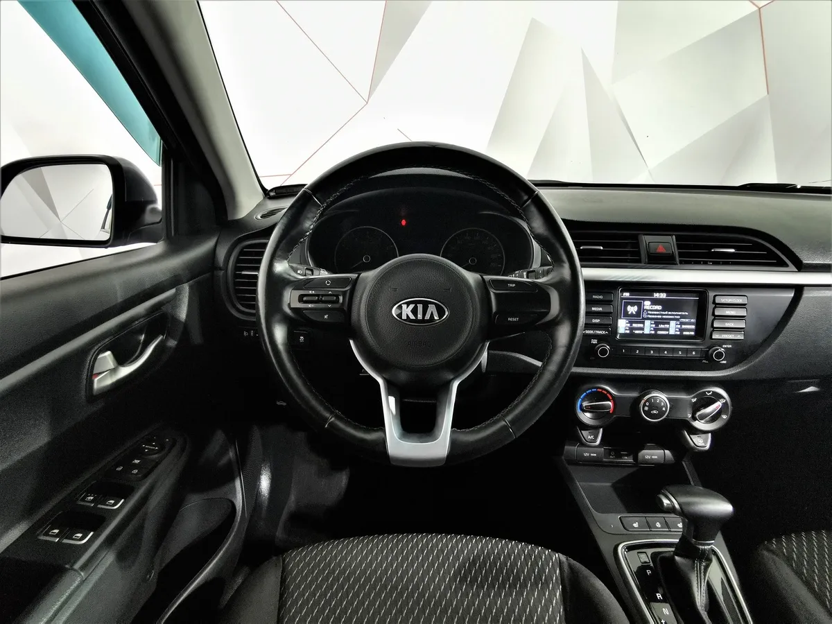 Kia Rio X-Line 1.6 AT (123 л.с.) Серый в АВИЛОН. Слайд №19