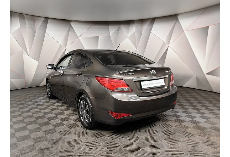 Hyundai Solaris 1.6 AT (123 л.с.) Active Plus Коричневый в АВИЛОН. Слайд №4