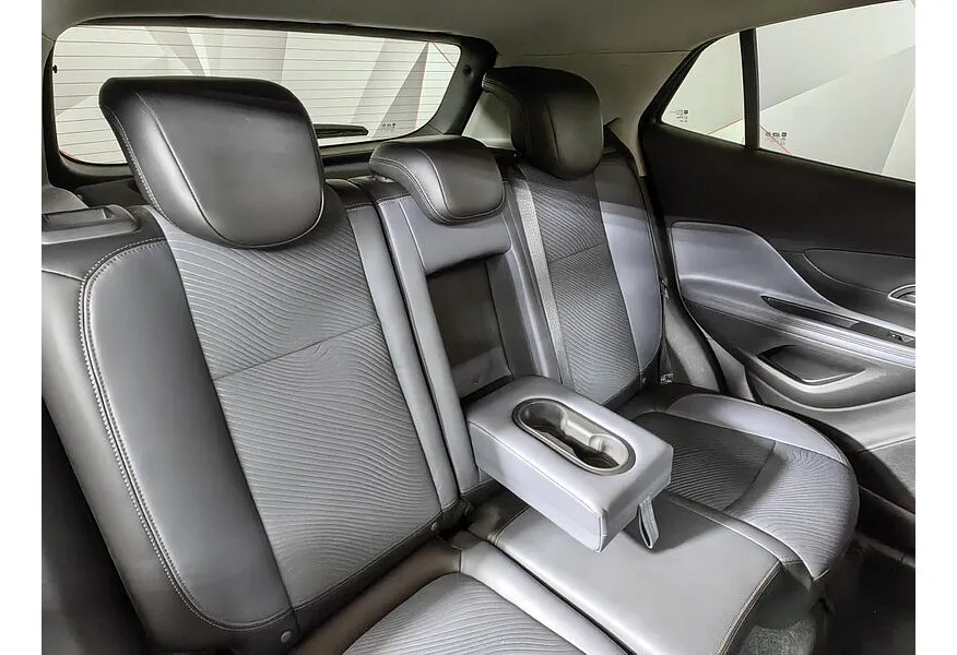 Opel Mokka 1.8 AT AWD (140 л.с.) Cosmo Серебристый в АВИЛОН. Слайд №17