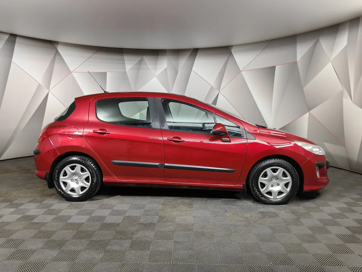Peugeot 308 1.6 VTi AT (120 л.с.) Красный в АВИЛОН. Слайд №6