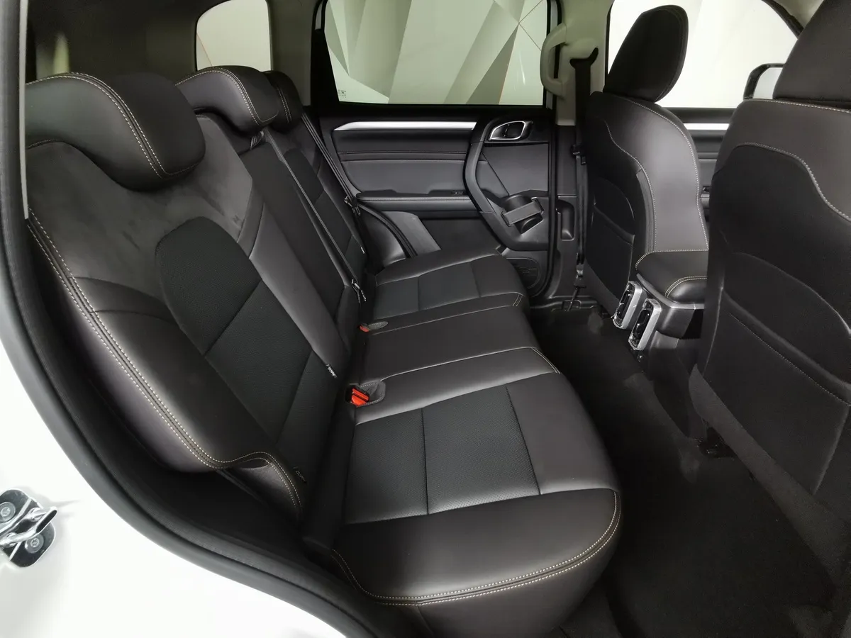 Haval Dargo  2.0T AWD 7DCT (192 л.с.) Tech Plus Белый в АВИЛОН. Слайд №16