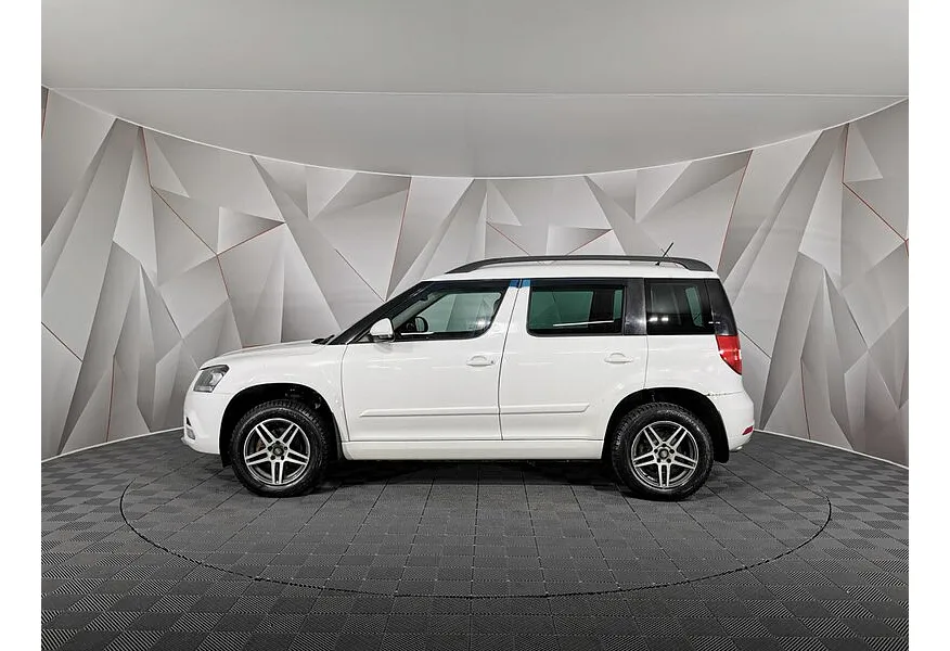Skoda Yeti 1.8 TSI 4x4 DSG (152 л.с.) Белый в АВИЛОН. Слайд №5