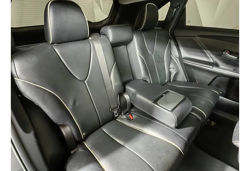 Toyota Venza 2.7 AT AWD (185 л.с.) Серый в АВИЛОН. Слайд №17