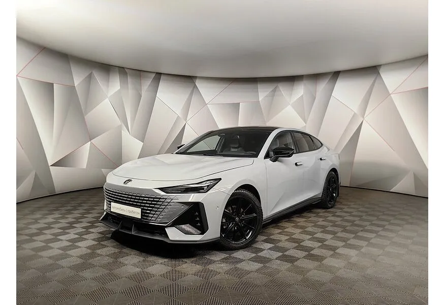 Changan UNI-V 1.5 AMT (181 л.с.) DLX Серый в АВИЛОН. Слайд №1