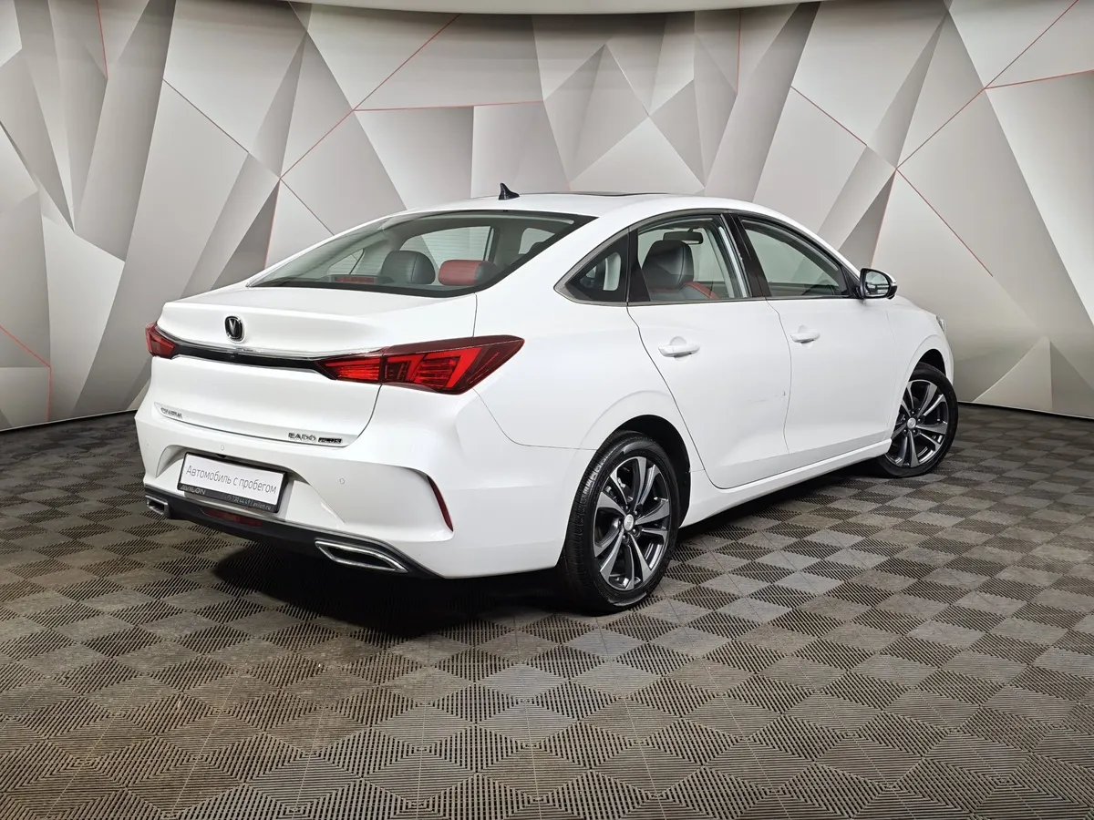 Changan Eado Plus 1.4 TGDI 7DSG 2WD (150 л.с.) DLX Белый в АВИЛОН. Слайд №2
