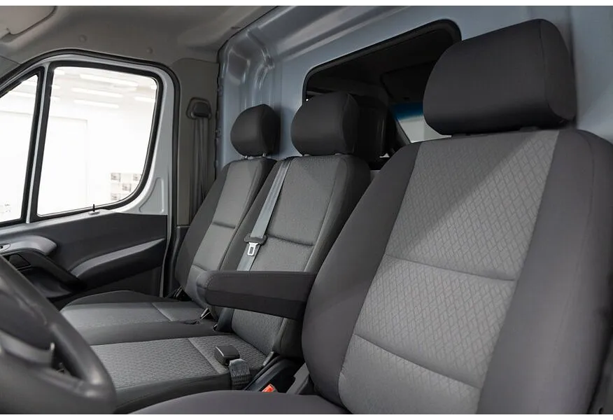 Sollers Atlant VAN 2.7D MT RWD DRW (150 л.с.) L3H2 3.5T Белый в АВИЛОН. Слайд №5