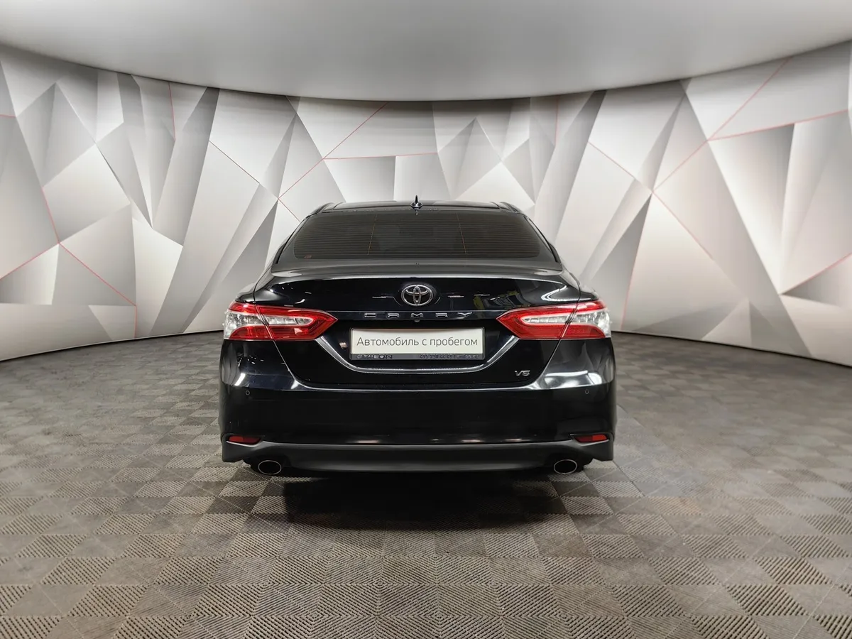 Toyota Camry 3.5 AT (249 л.с.) Черный в АВИЛОН. Слайд №8