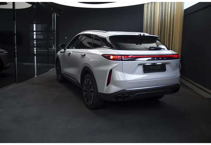 EXEED RX 2.0T DCT 4WD (197 л.с.) Urban Белый в АВИЛОН. Слайд №4