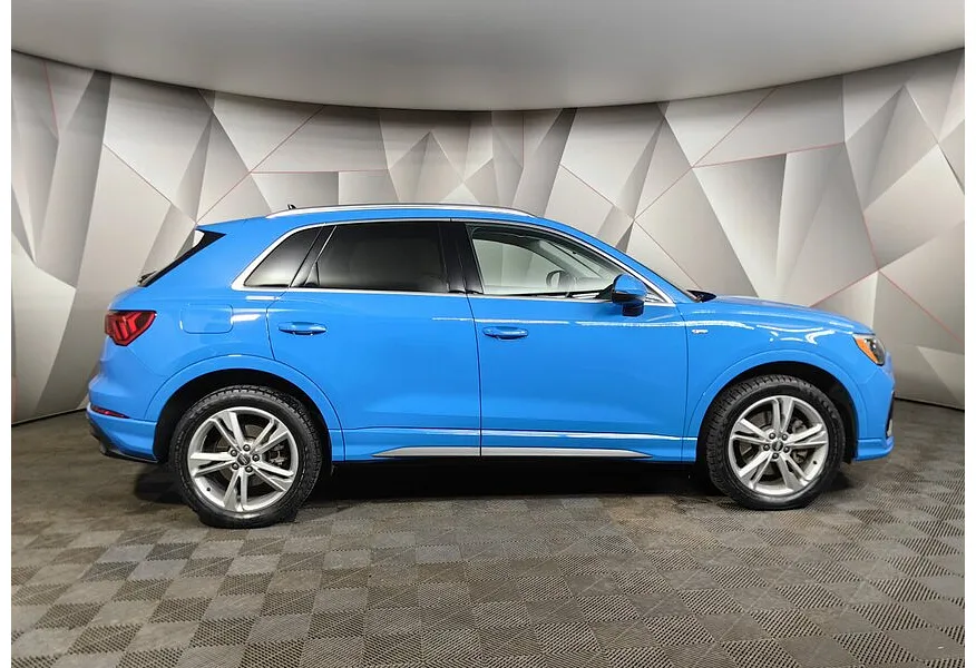 Audi Q3 2.0 45 TFSI S-tronic quattro (220 л.с.) Fashion Dynamic Edition Синий в АВИЛОН. Слайд №6