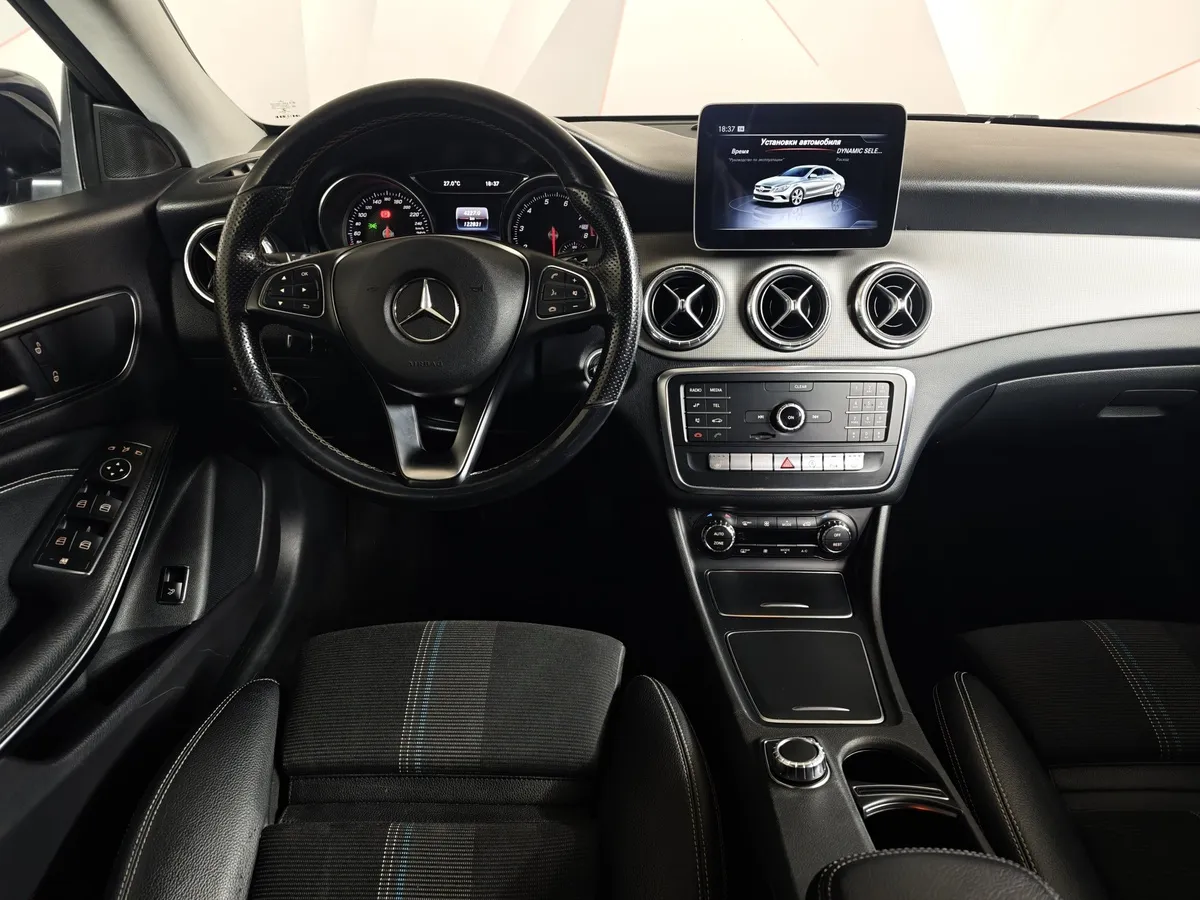Mercedes-Benz CLA CLA 200 7G-DCT (156 л.с.) Sport Синий в АВИЛОН. Слайд №19