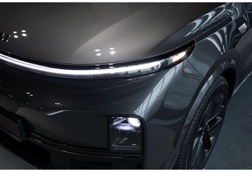 Li Auto L9 1.5 AT 4WD (449 л.с.) Ultra Серый в АВИЛОН. Слайд №15