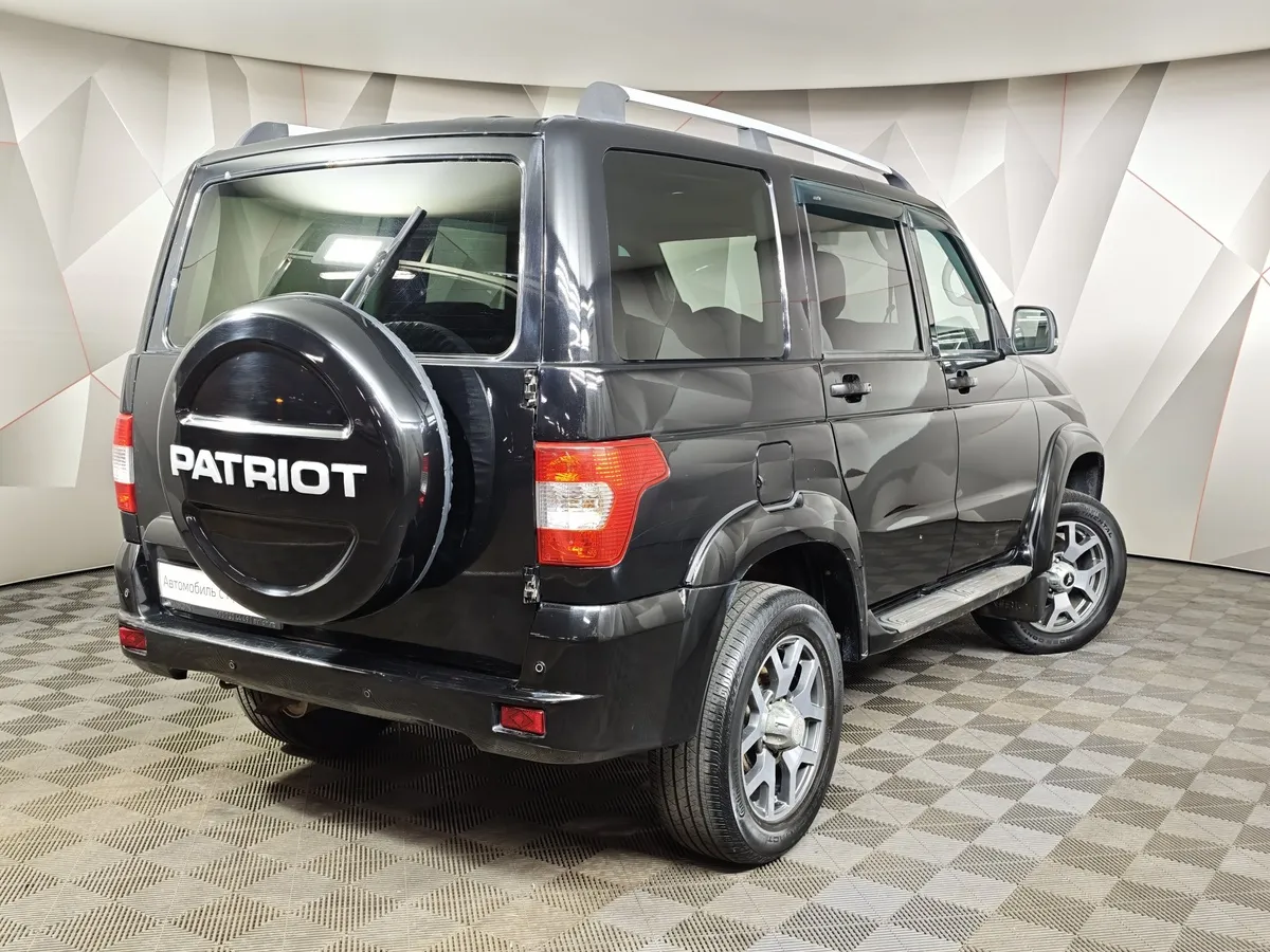 УАЗ Patriot 2.7 MT 4WD (150 л.с.) Классик Черный в АВИЛОН. Слайд №2