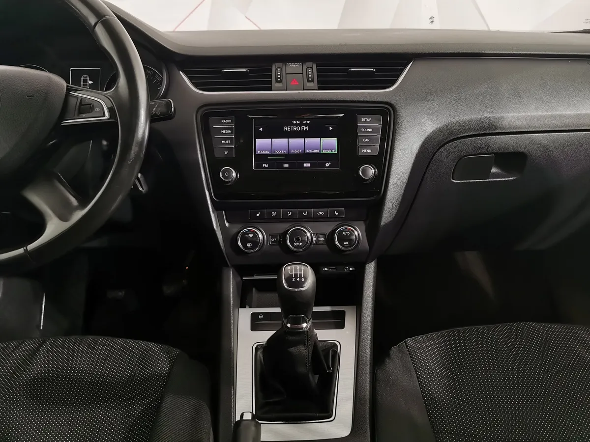 Skoda Octavia 1.4 TSI MT (140 л.с.) Черный в АВИЛОН. Слайд №13