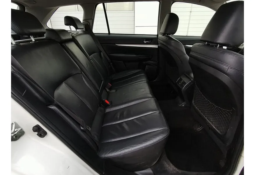 Subaru Outback 2.5 Lineartronic AWD (167 л.с.) Белый в АВИЛОН. Слайд №15