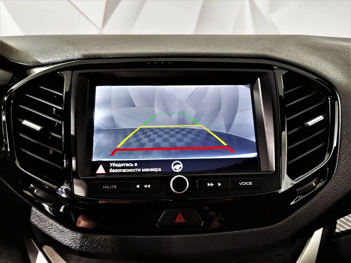 ВАЗ (Lada) Vesta 1.8 MT (145 л.с.) Белый в АВИЛОН. Слайд №21