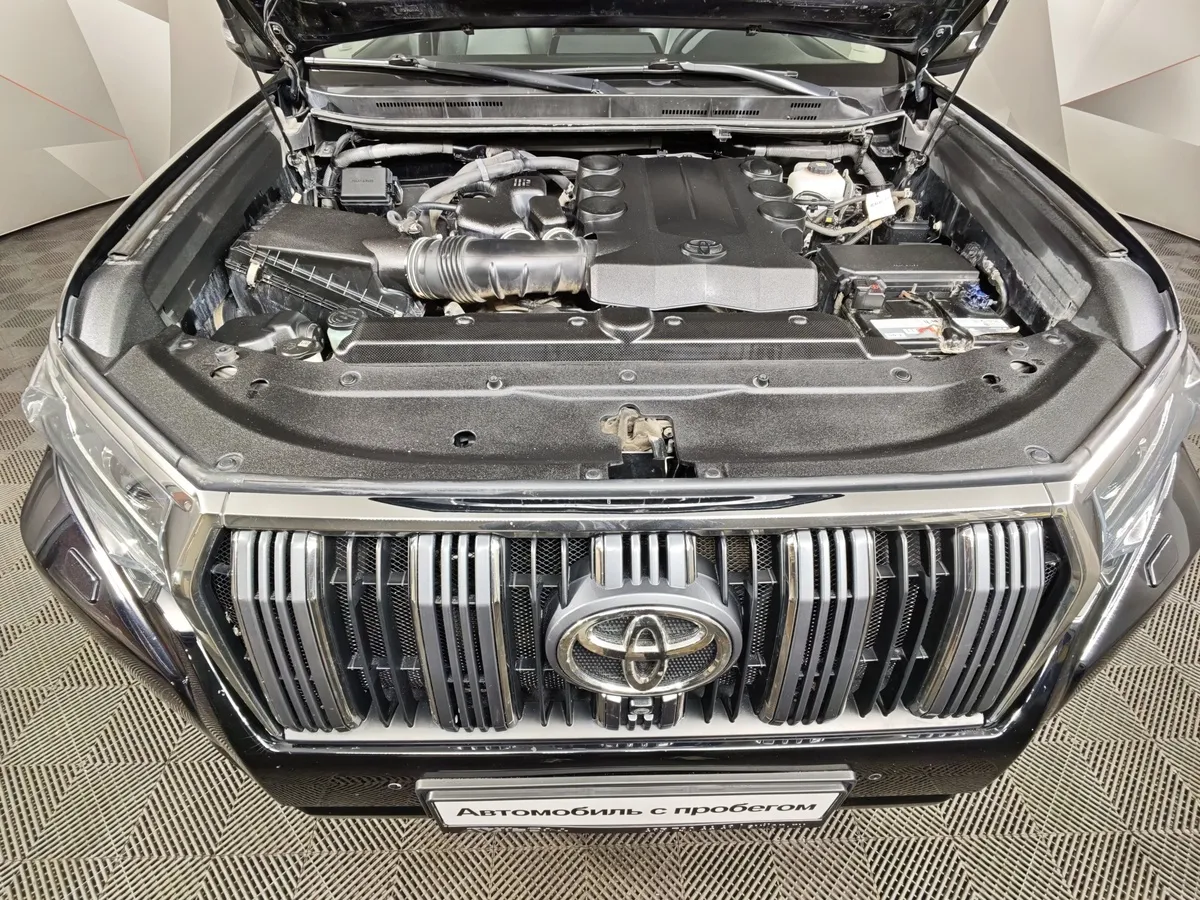 Toyota Land Cruiser Prado 4.0 AT AWD (249 л.с.) Черный в АВИЛОН. Слайд №11