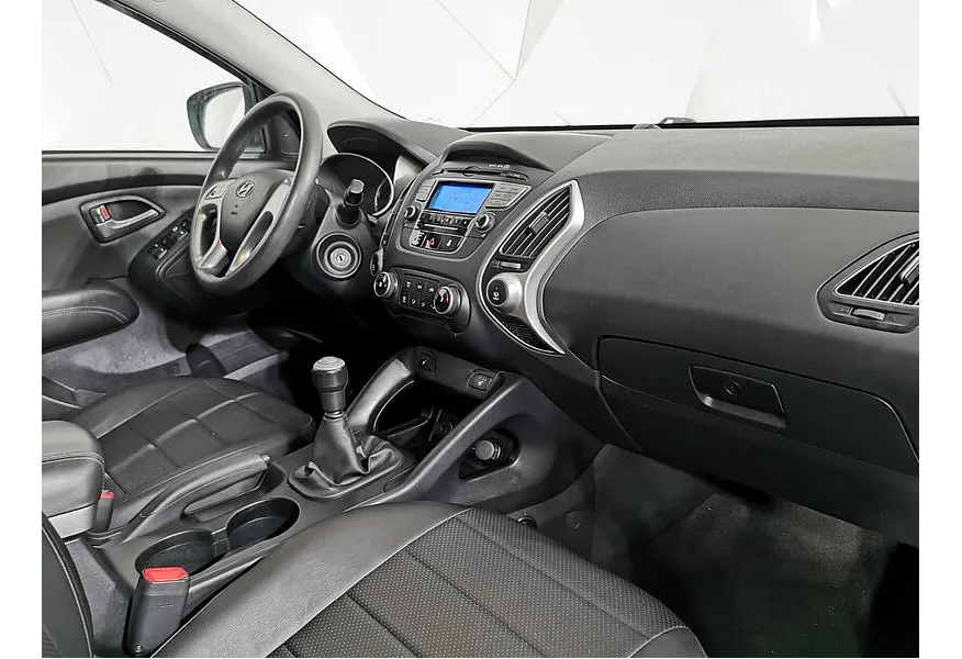 Hyundai ix35 2.0 MT (150 л.с.) Серебристый в АВИЛОН. Слайд №13