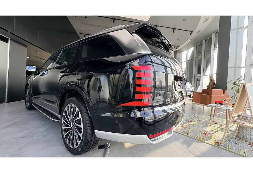 Hyundai Palisade 2.5T Smartstream 8АТ 4WD (281 л.с.) Calligraphy Черный в АВИЛОН. Слайд №4