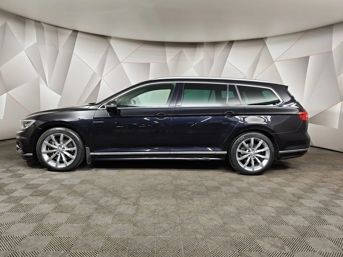 Volkswagen Passat 2.0 TSI BlueMotion DSG 4motion (220 л.с.) Variant Черный в АВИЛОН. Слайд №5