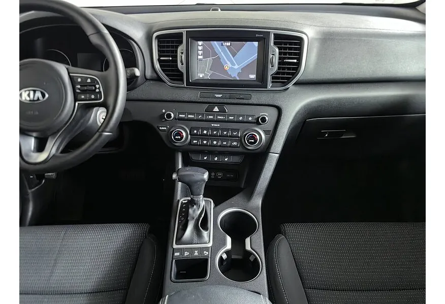 Kia Sportage 2.0 AT 4WD (150 л.с.) Luxe Черный в АВИЛОН. Слайд №14