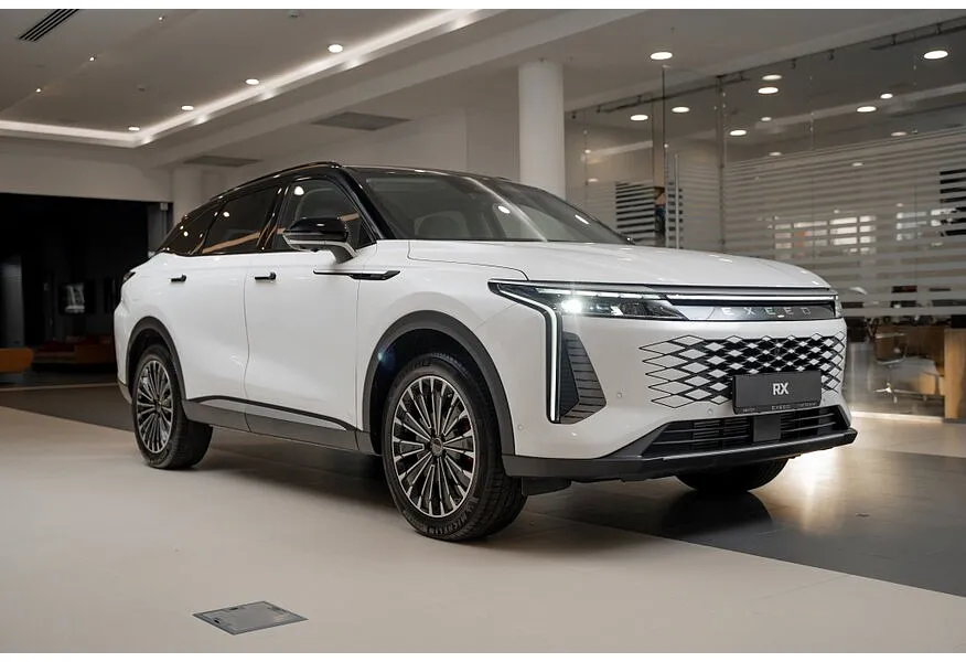 EXEED RX 2.0T 8AT 4WD (249 л.с.) Flagship Белый в АВИЛОН. Слайд №2