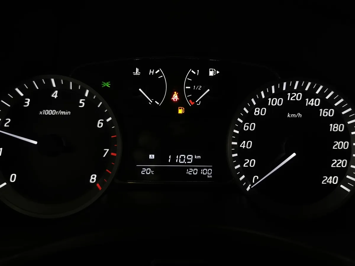 Nissan Sentra 1.6 МТ (117 л.с.) Welcome Бежевый в АВИЛОН. Слайд №16