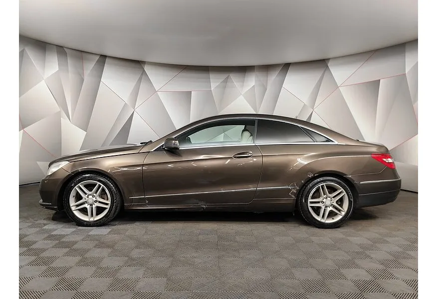 LIVE. Слайд №3