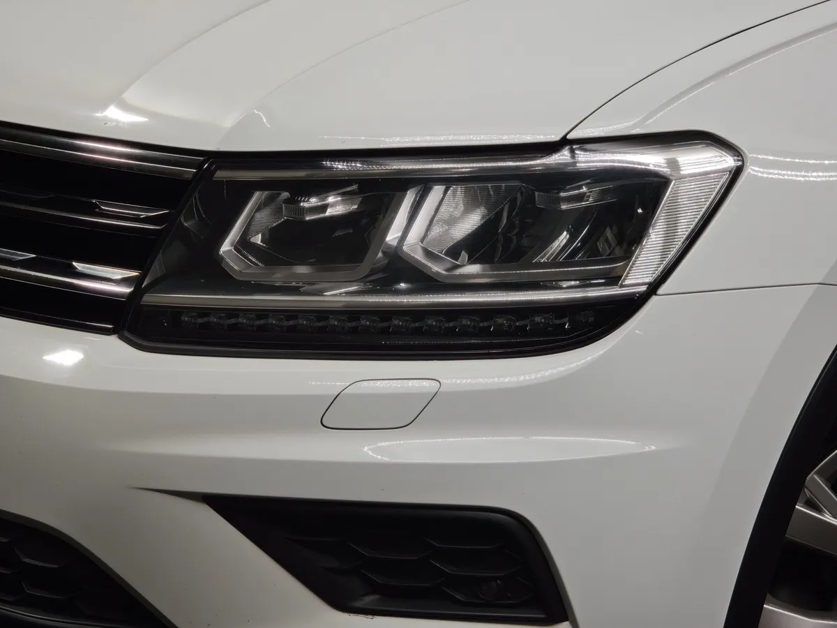 Volkswagen Tiguan 1.4 TSI BlueMotion DSG (150 л.с.) Comfortline Белый в АВИЛОН. Слайд №10