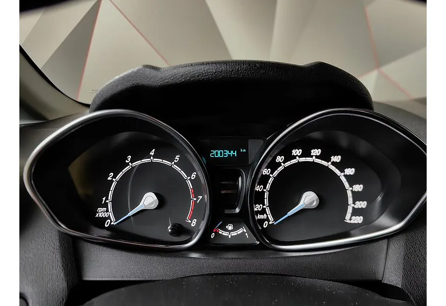 Ford Fiesta 1.4 MT (96 л.с.) Trend Черный в АВИЛОН. Слайд №16