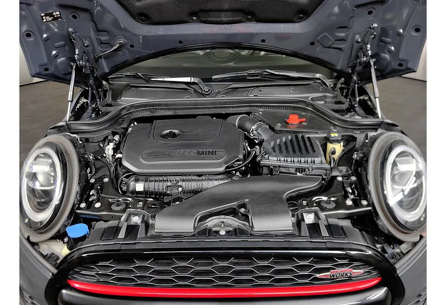 MINI 3 двери JCW 2.0 MT (231 л.с.) Серый в АВИЛОН. Слайд №10