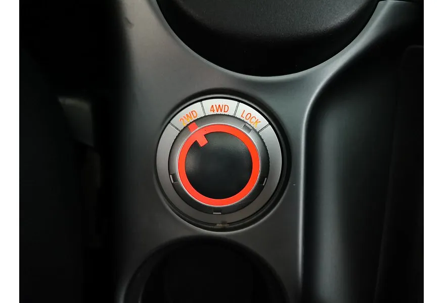 АВИЛОН - Mitsubishi Outlander 2.4 CVT 4WD (170 л.с.) Черный - slide 8