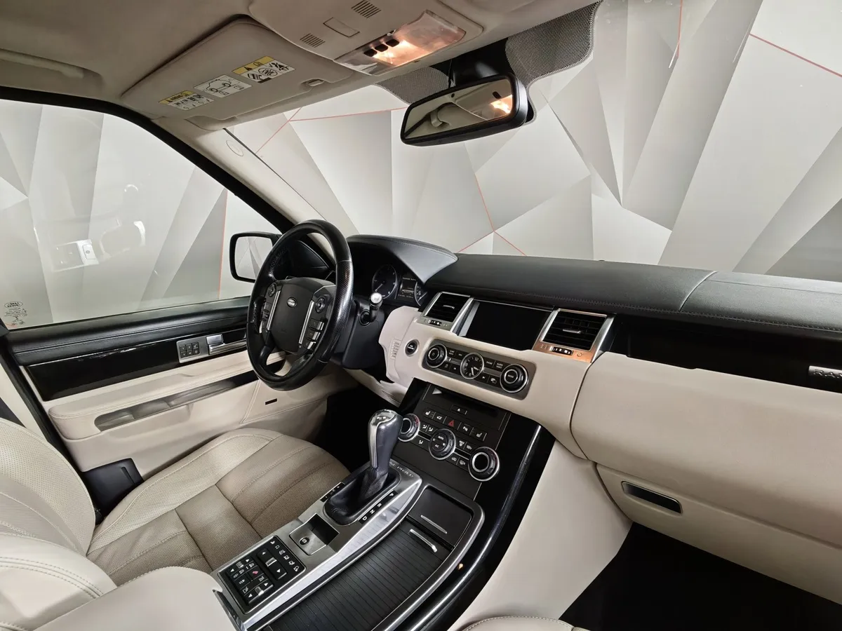 Land Rover Range Rover Sport 3.0 TD AT (245 л.с.) Зеленый в АВИЛОН. Слайд №13