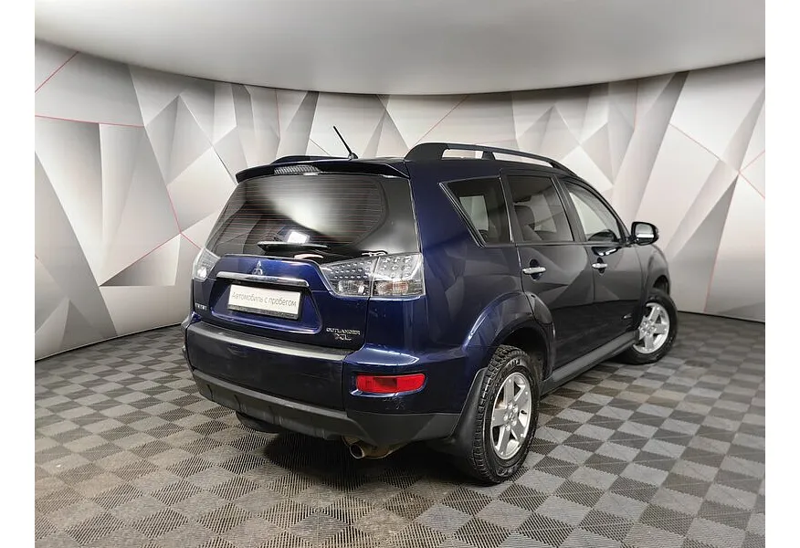 Mitsubishi Outlander 2.4 CVT 4WD (170 л.с.) Синий в АВИЛОН. Слайд №2 Mitsubishi Outlander 2.4 CVT 4WD (170 л.с.) Синий в АВИЛОН. Слайд №2