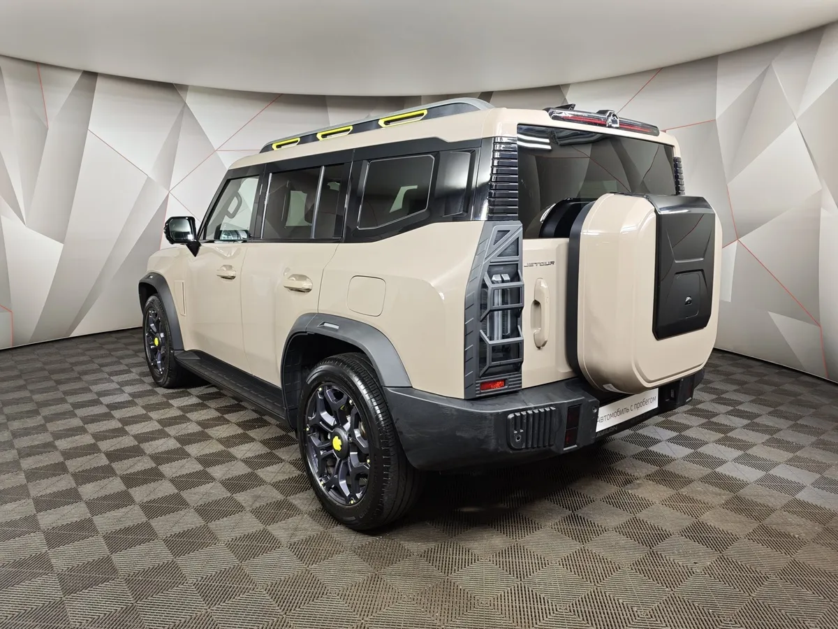 JETOUR T2 2.0T 7DCT AWD (245 л.с.) Люкс Коричневый в АВИЛОН. Слайд №4