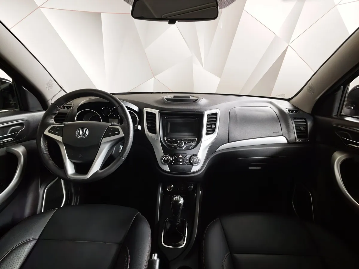 Changan CS35 1.6 MT (113 л.с.) Comfort Черный в АВИЛОН. Слайд №14