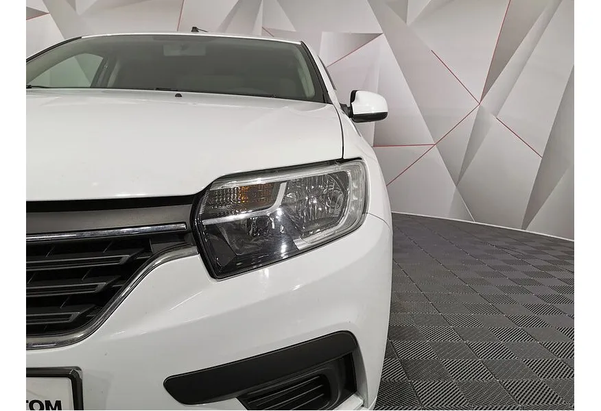 Renault Logan 1.6 MT (87 л.с.) Белый в АВИЛОН. Слайд №10