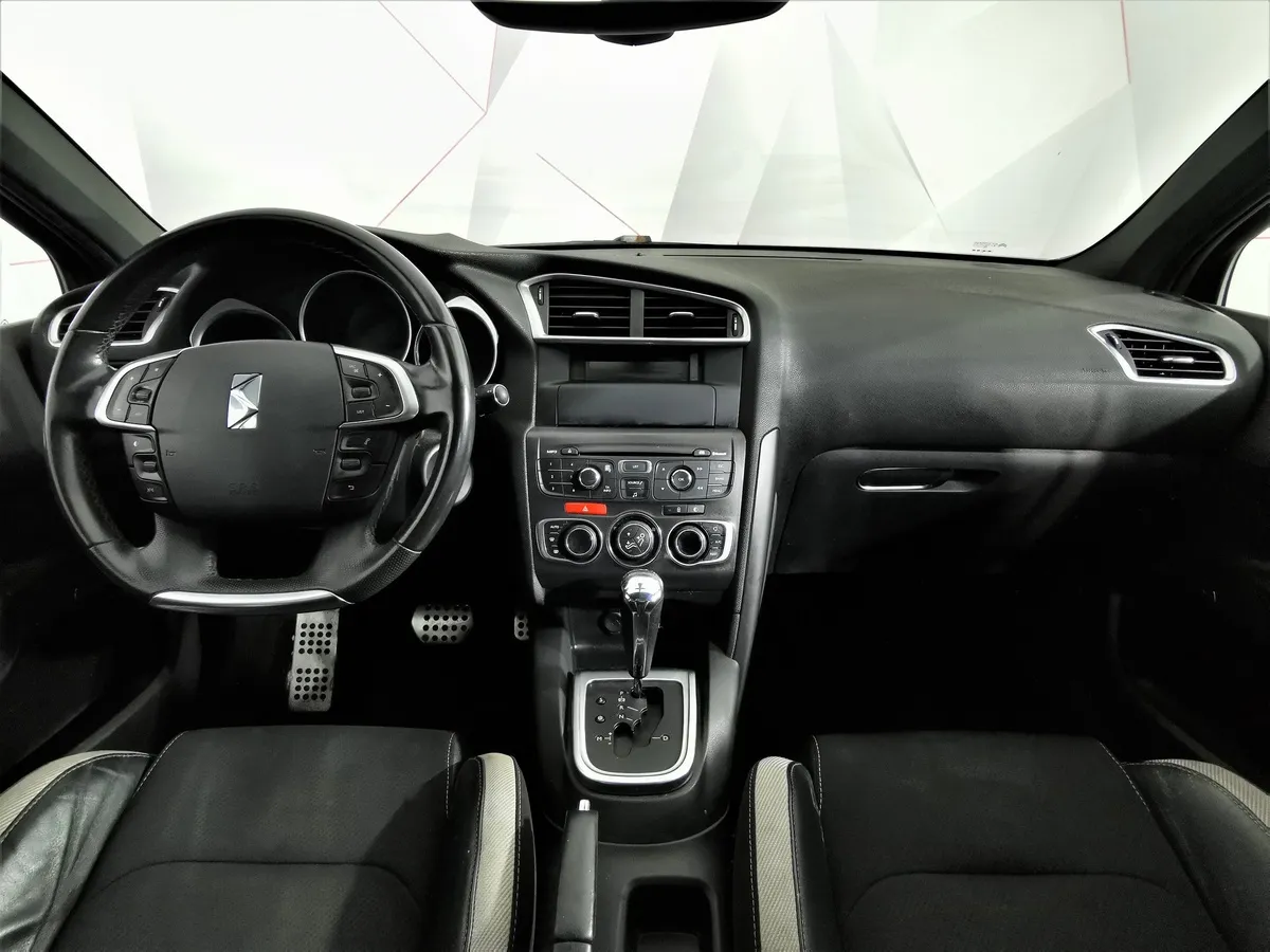 Citroen DS4 1.6 THP AT (150 л.с.) Белый в АВИЛОН. Слайд №12